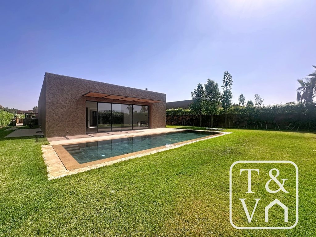 VILLA DE PLAIN-PIED AU STYLE ROYAL PALM À VENDRE