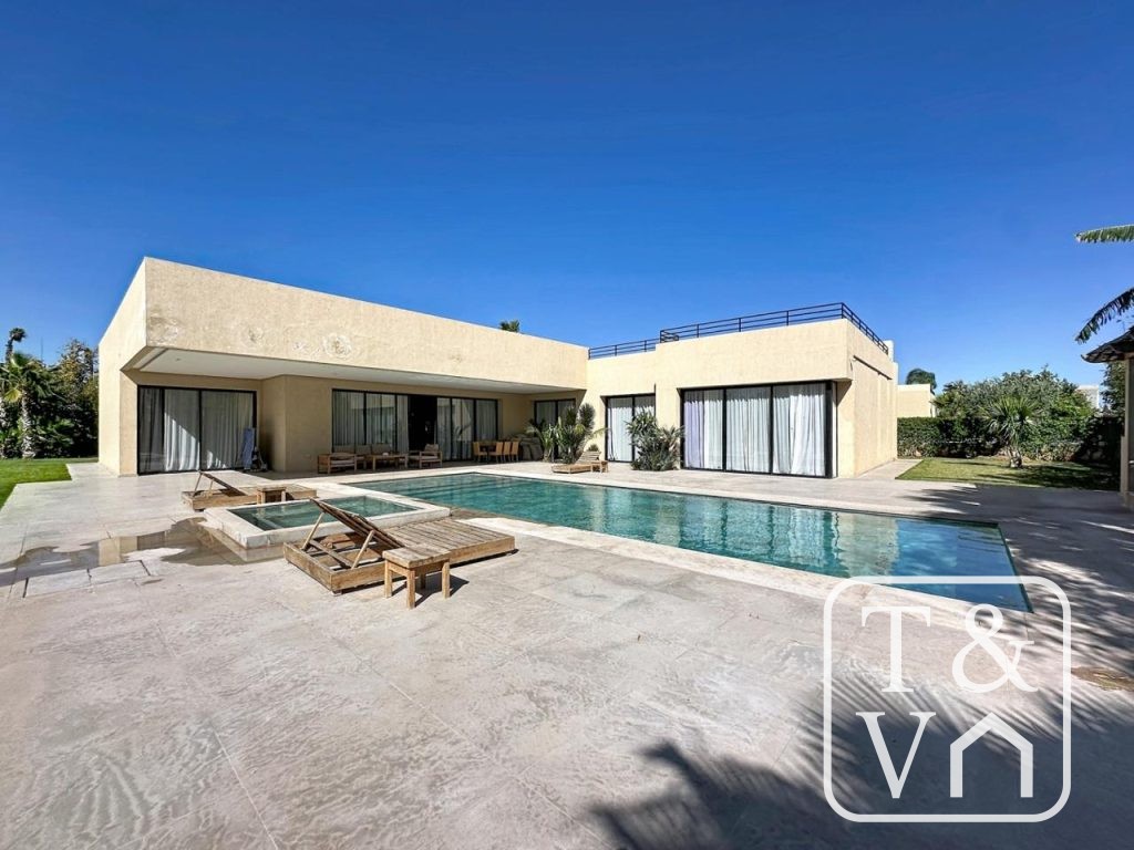 VILLA D’EXCEPTION – ROUTE DE L’OURIKA | VUE ATLAS