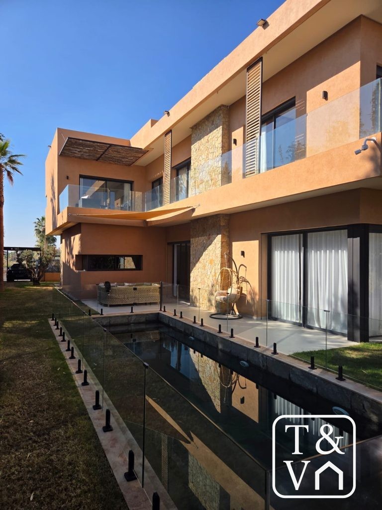 VILLA GOLF ARGAN À VENDRE – PISCINE PIERRE DE BALI