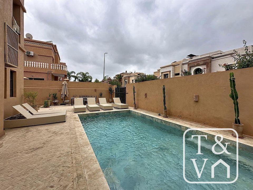 Villa beldi à vendre à Marrakech — piscine privée en résidence sécurisée