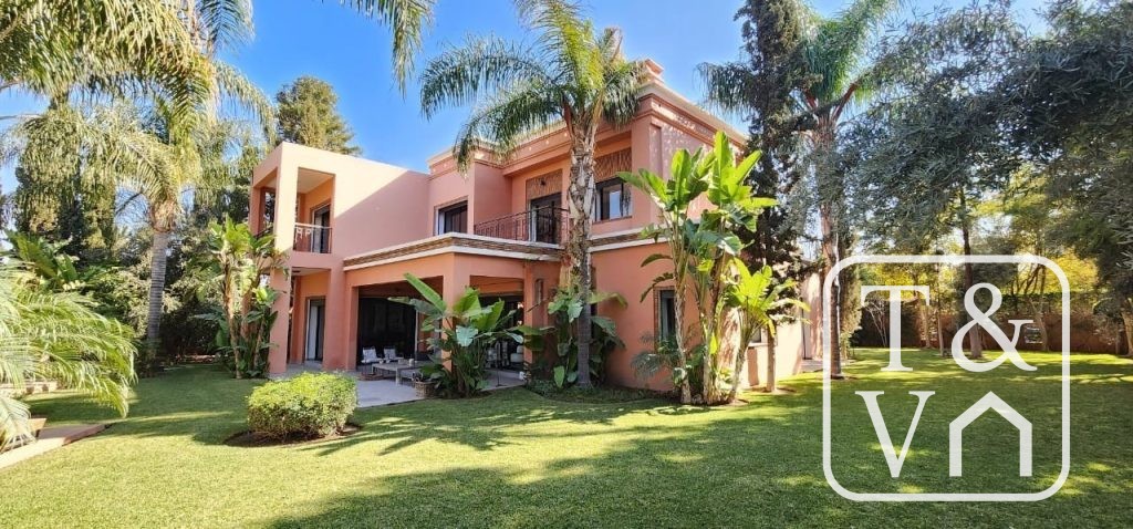 Villa de Prestige avec Piscine et Grand Jardin à Vendre à Targa – Marrakech