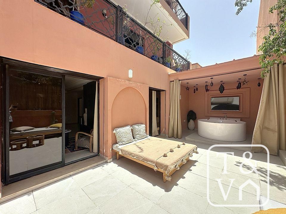 Appartement 143 m² à vendre à Guéliz – 3 chambres – Meublé – Terrasse – Parking