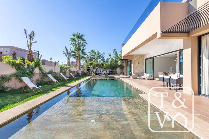 Villa à Vendre Route de l&rsquo;Ourika Marrakech | 5 Suites, Terrain 915 m², Meublée, Résidence Fermée